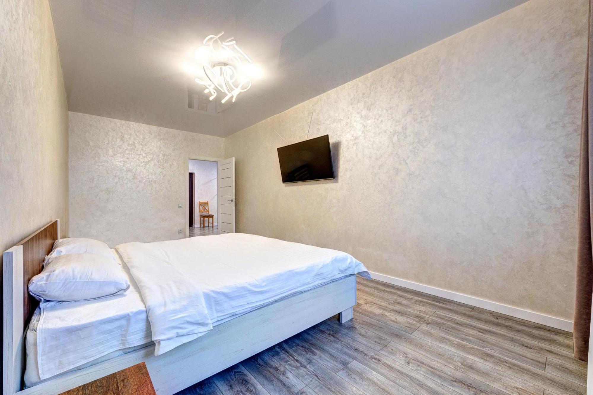 Apartment Voskresenska 18 , Парковые Озера Киев Номер фото